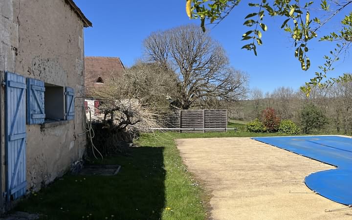 5 bed stone house for sale near Ajat