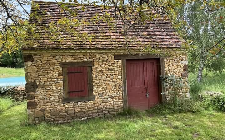 6 bed stone house for sale near Aubas