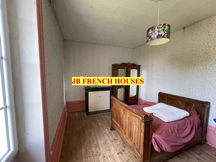 Natuurstenen huis met 5 slaapkamers te koop nabij Haimps