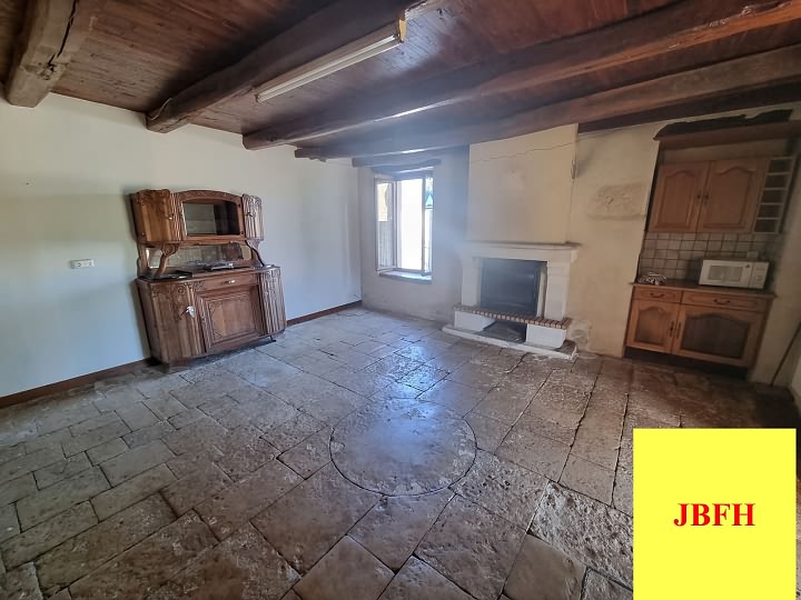 3 bed stone house for sale near Viennay