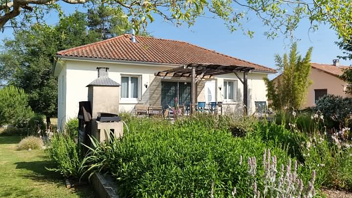 3 bed house for sale near Goulat