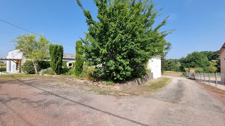 3 bed house for sale near Goulat