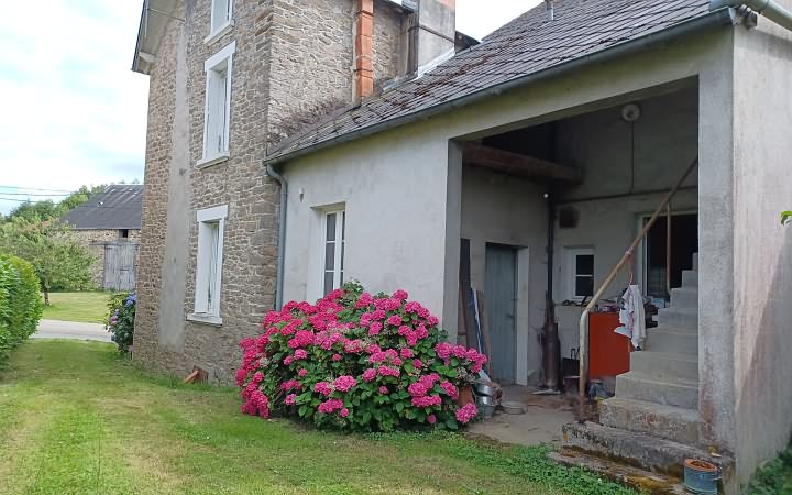 3 bed stone house for sale near Naillat