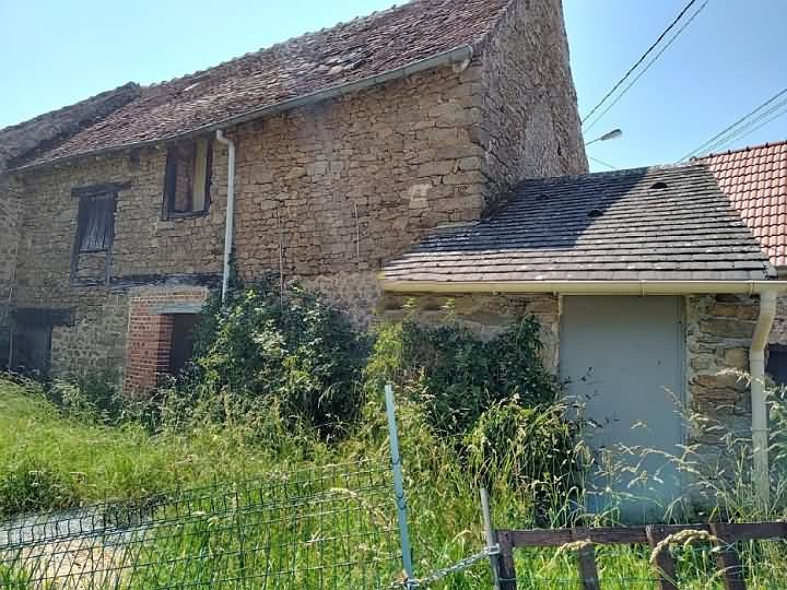 Natuurstenen huis met 2 slaapkamers te koop nabij Gest