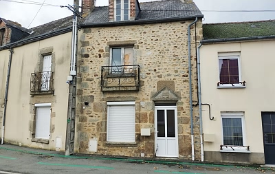 2 bed stone house for sale near Averton