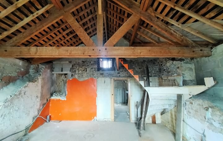 2 bed stone house for sale near Averton