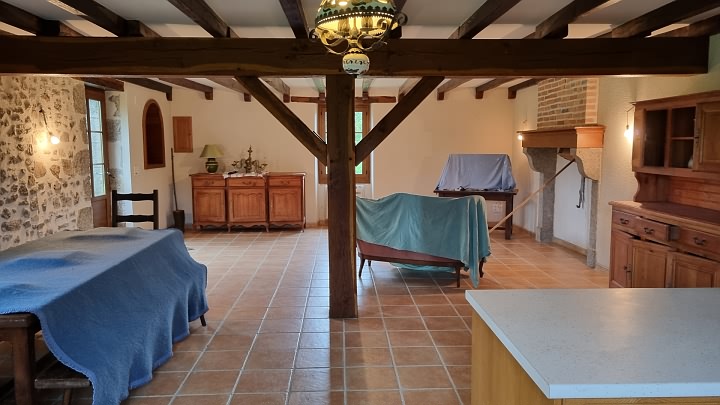 2 bed stone house for sale near Goulat
