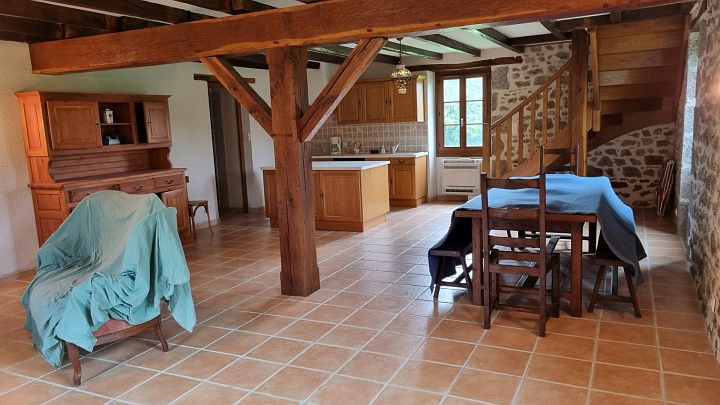 2 bed stone house for sale near Goulat