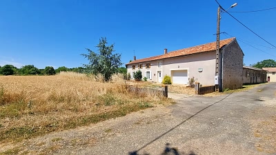 4 bed stone house for sale near Viennay
