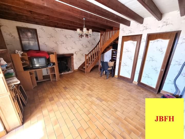 4 bed stone house for sale near Viennay