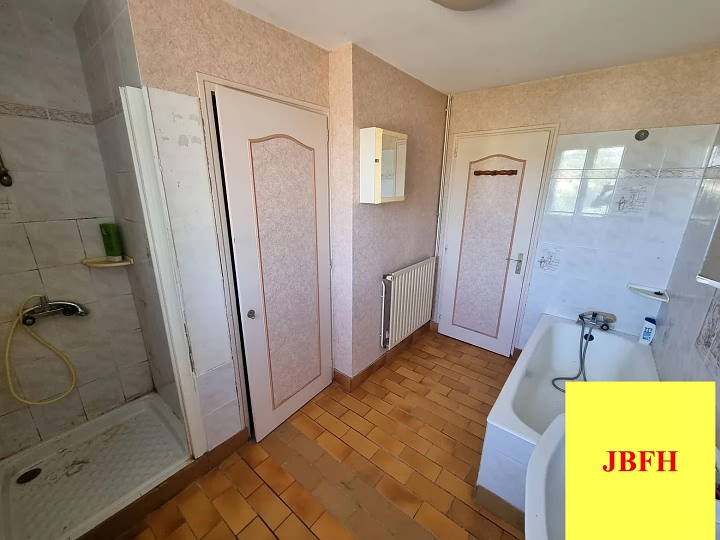 4 bed stone house for sale near Viennay