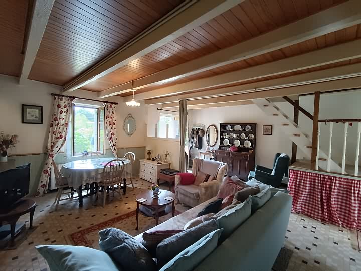 1 bed stone house for sale near Bonen