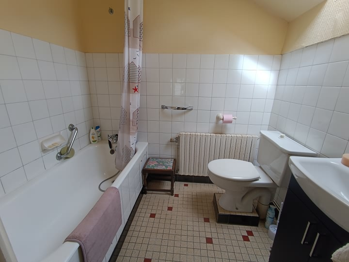 1 bed stone house for sale near Bonen