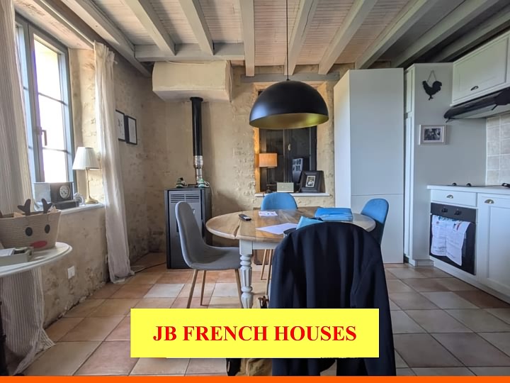 2 bed stone house for sale near Igé
