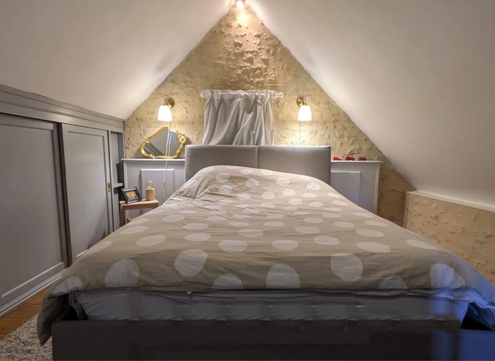 2 bed stone house for sale near Igé