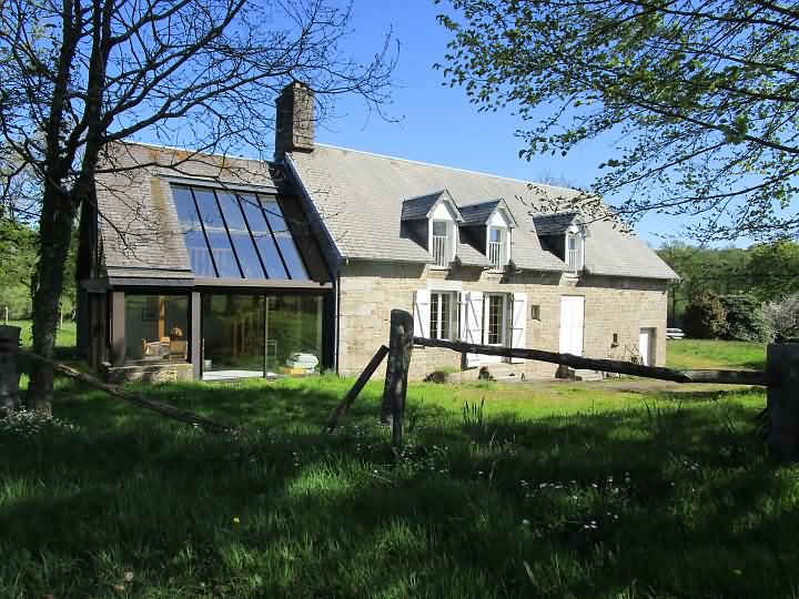 4 bed stone house for sale near Burcy