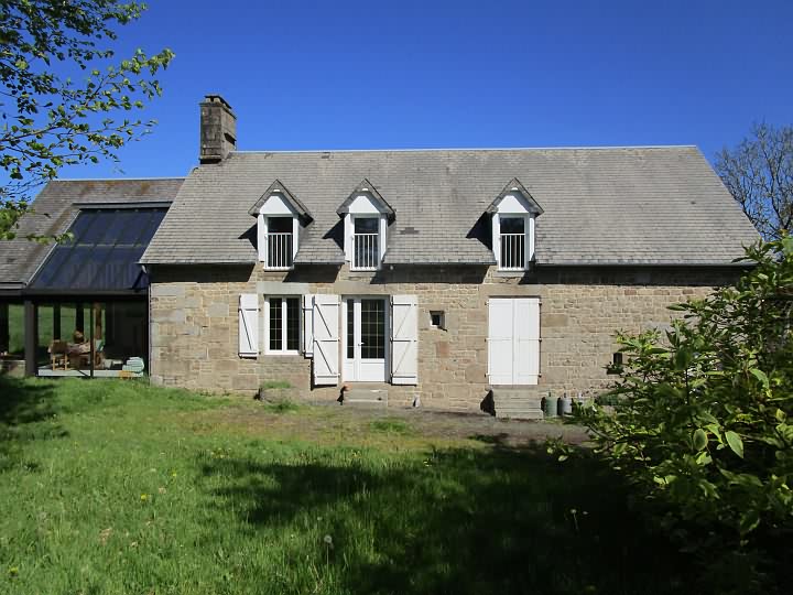 4 bed stone house for sale near Burcy