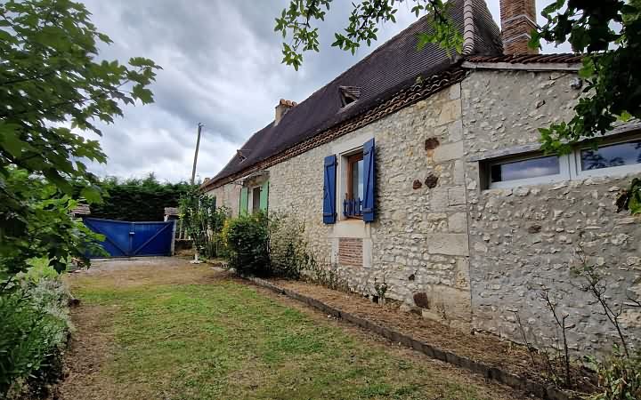 4 bed stone house for sale near Dordogne and Lot