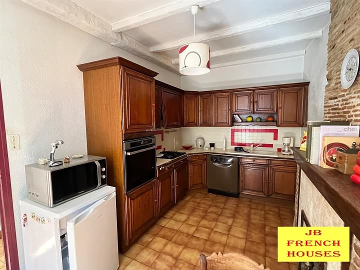 5 bed stone house for sale near Farebout