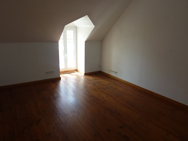 2 bed stone house for sale near Liglet