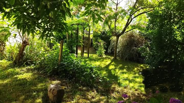 3 bed stone house for sale near Glénic