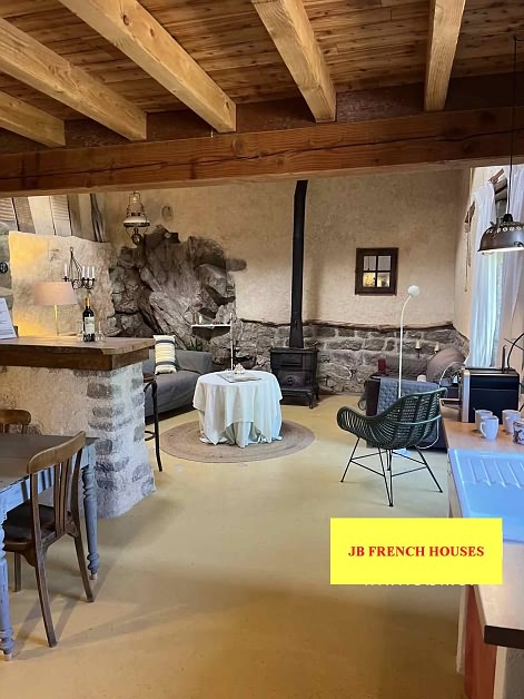 2 bed stone house for sale near Farges