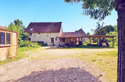 4 bed stone house for sale near SOUTH INDRE and SOUTH CHER and NORTH CREUSE