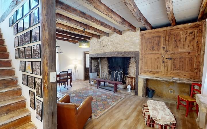 5 bed stone house for sale near Aubas