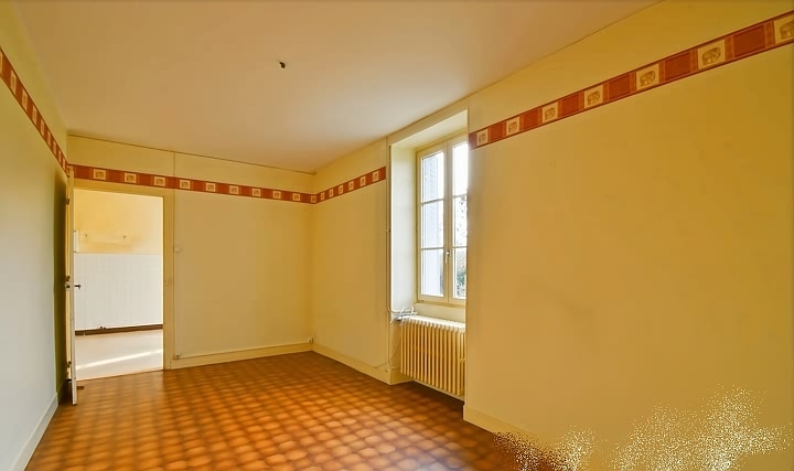 2 bed stone house for sale near SOUTH INDRE and SOUTH CHER and NORTH CREUSE