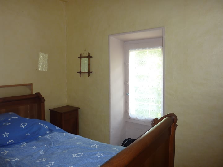 2 bed stone house for sale near Liglet