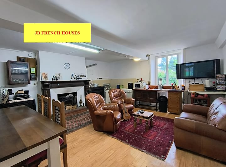 4 bed stone house for sale near Mantilly