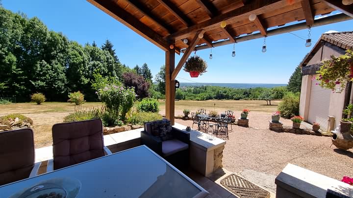 5 bed stone house for sale near Goulat