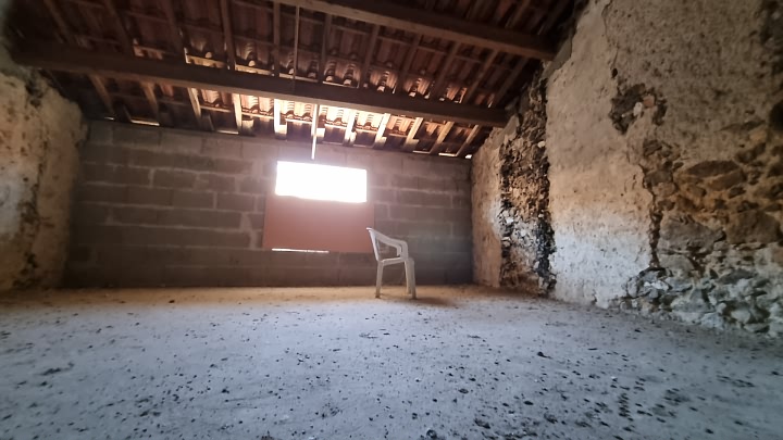 Stone house to renovate near Goulat