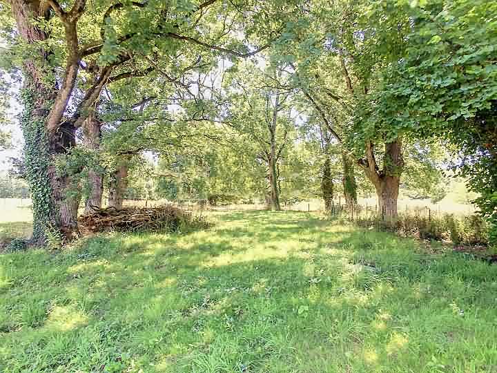 3 bed stone house for sale near Loutehel