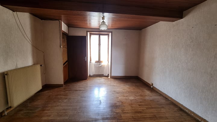 3 bed stone house for sale near Goulat