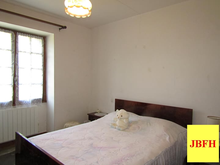 2 bed stone house for sale near Ardilleux