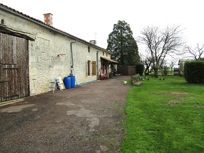 3 bed stone house for sale near Ardilleux