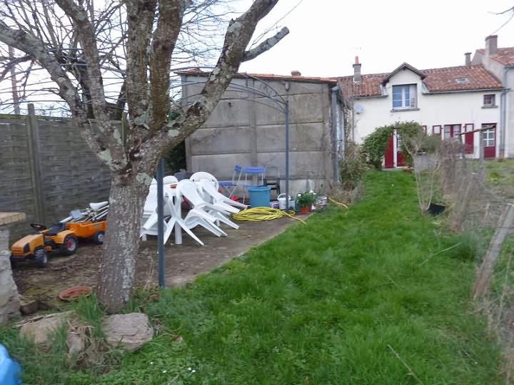 4 bed stone house for sale near Liglet