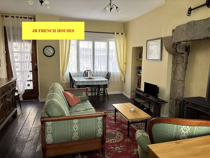 2 bed stone house for sale near Lesbois