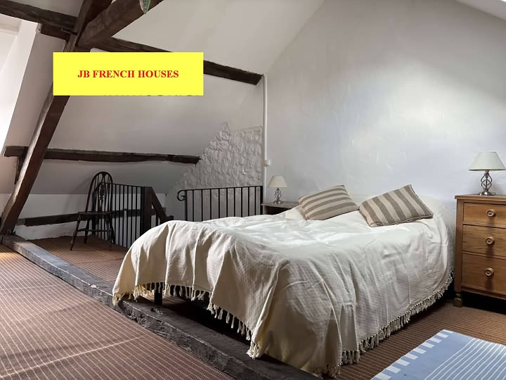 2 bed stone house for sale near Lesbois