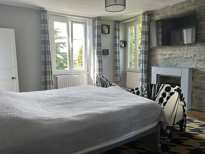 3 bed stone cottage for sale near Tréprel