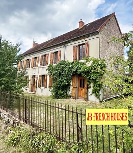 5 bed stone house for sale near Farges