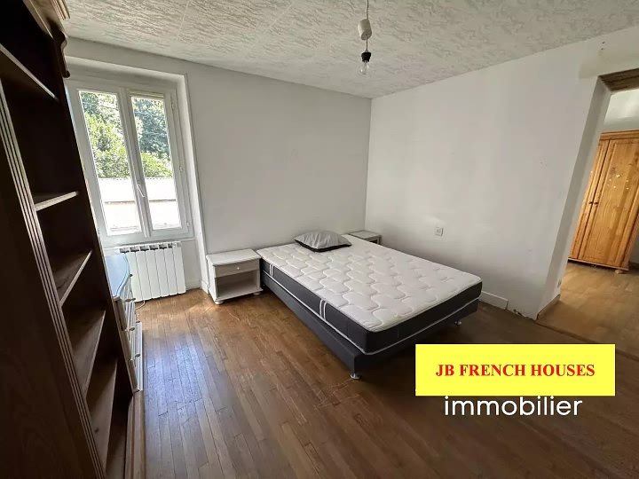 2 bed stone house for sale near Noth