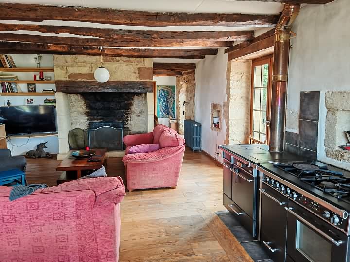 4 bed stone house for sale near Dordogne and Lot