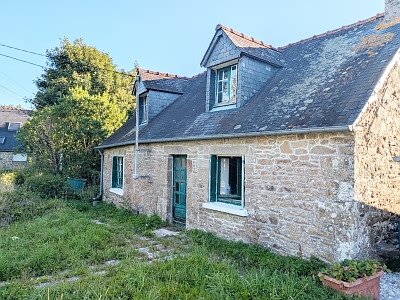 Stone house to renovate near BRITTANY CENTRE and BRITTANY CENTRE WEST
