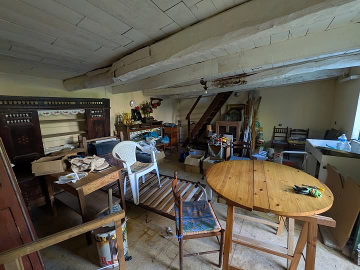 Stone house to renovate near BRITTANY CENTRE and BRITTANY CENTRE WEST