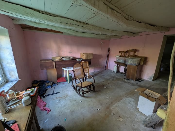 Stone house to renovate near BRITTANY CENTRE and BRITTANY CENTRE WEST