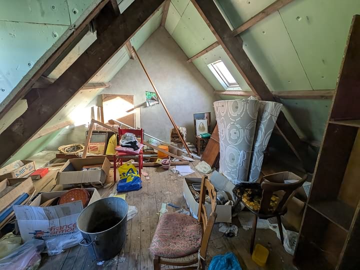 Stone house to renovate near BRITTANY CENTRE and BRITTANY CENTRE WEST