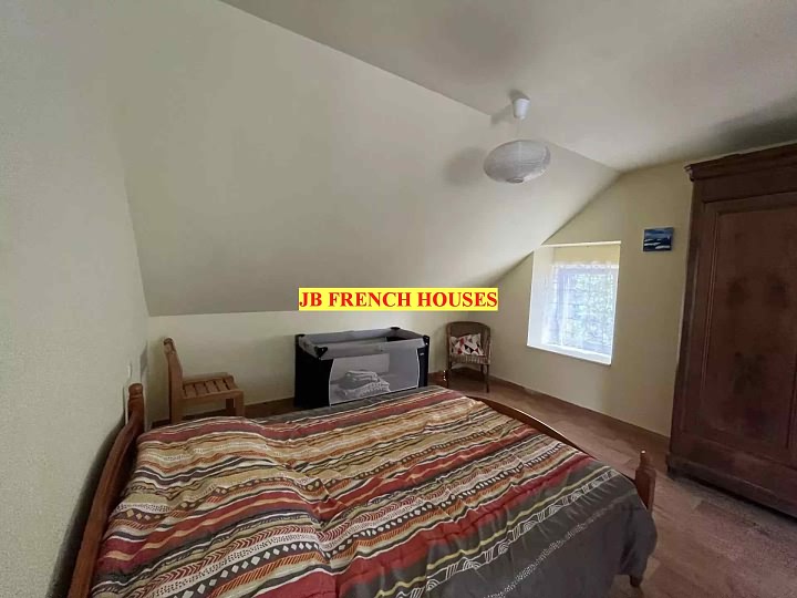 4 bed stone house for sale near Caribet