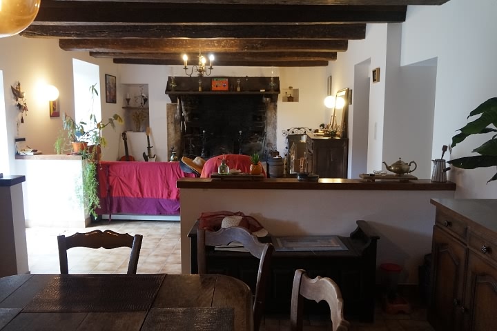 3 bed stone house for sale near Keraden